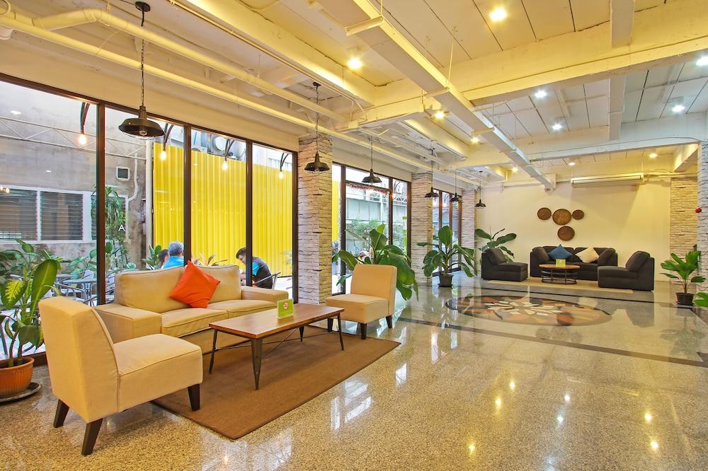 Отель Pula Silom Бангкок Экстерьер фото